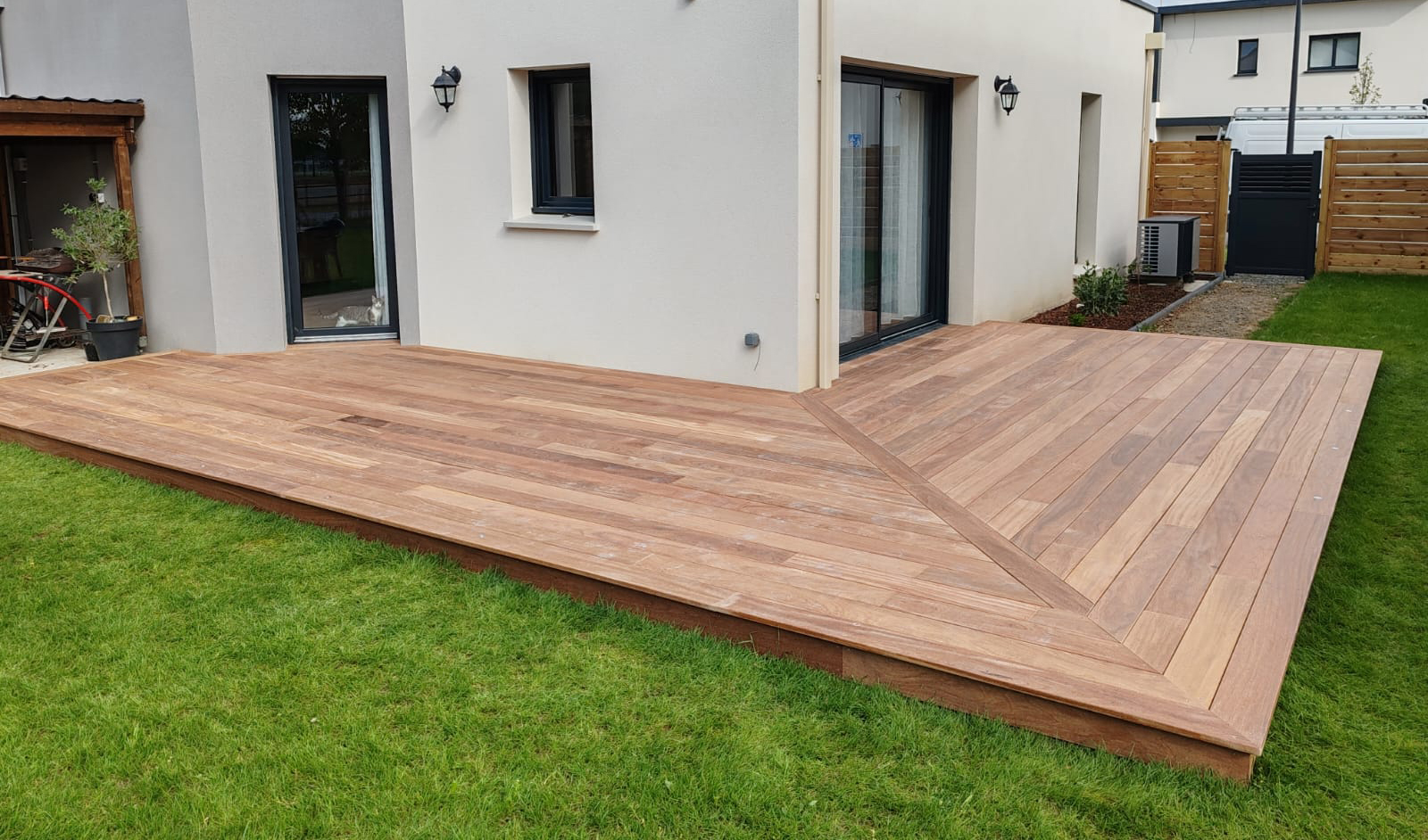 Terrasse en bois exotique à Angers